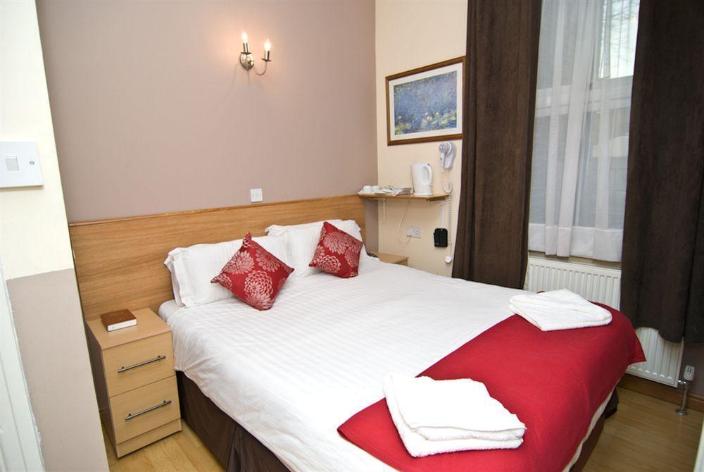Holland Park Grove Hotel 3*